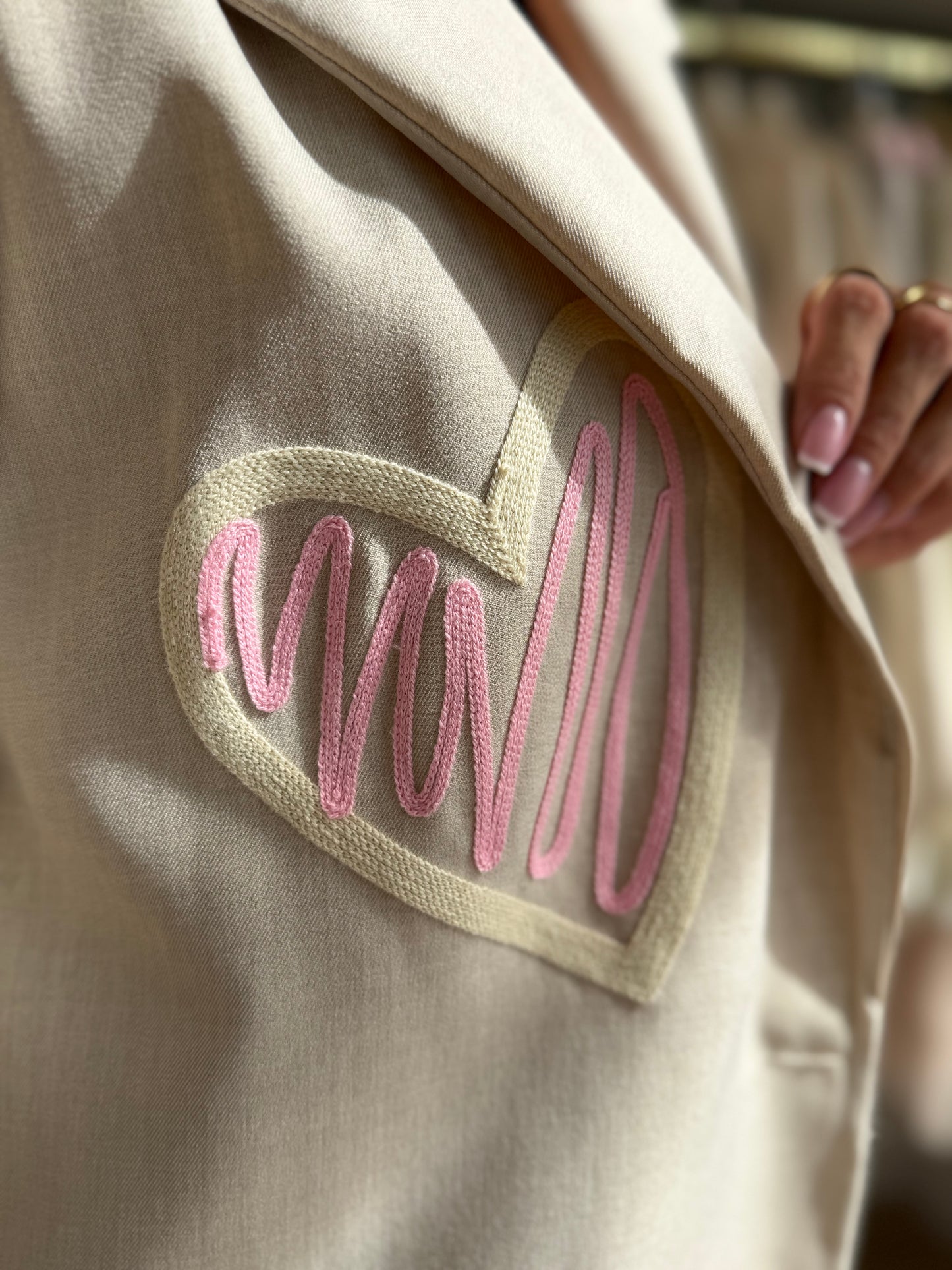 Blazer Joana beige cœur brodé