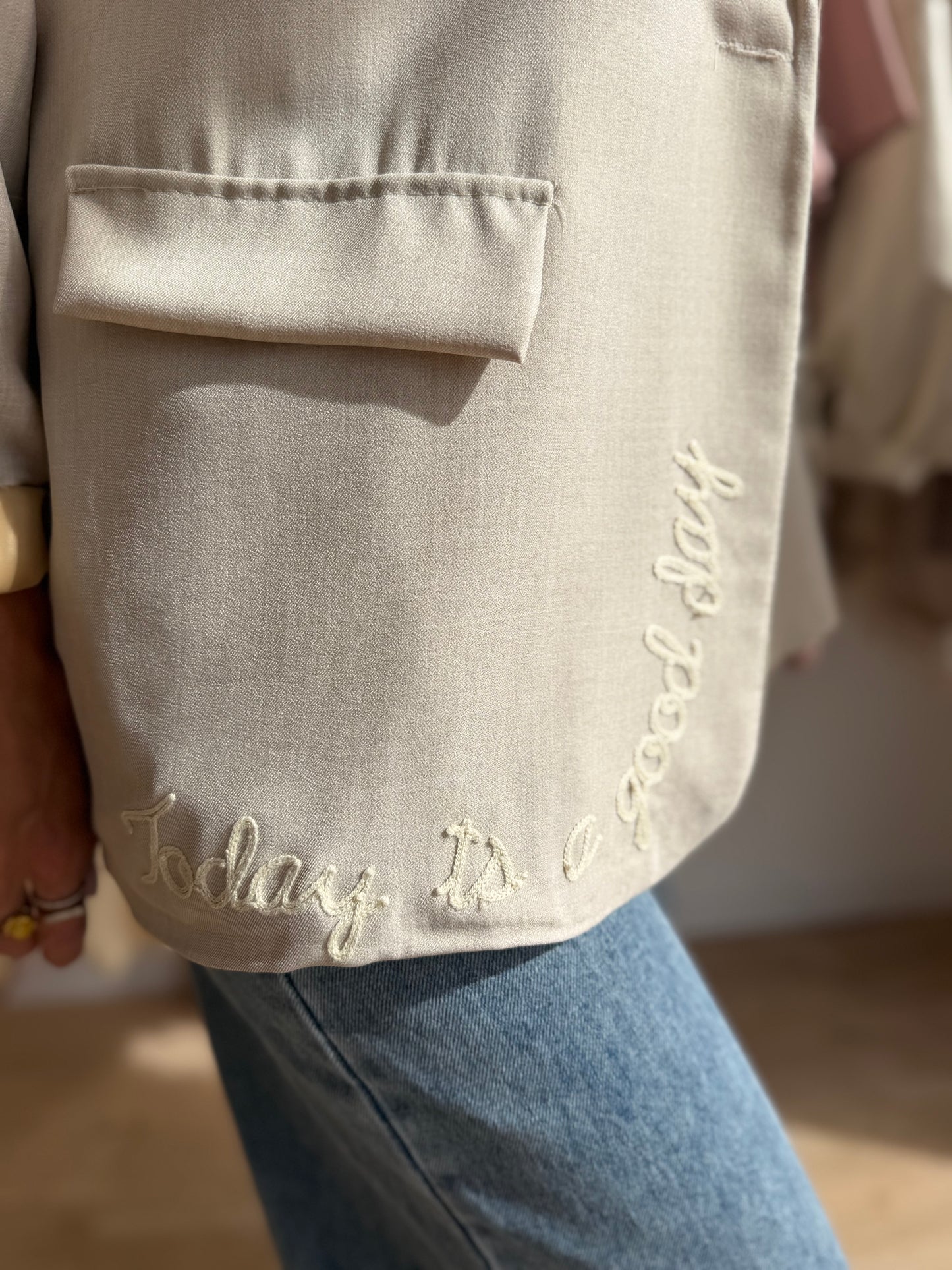 Blazer Joana beige cœur brodé