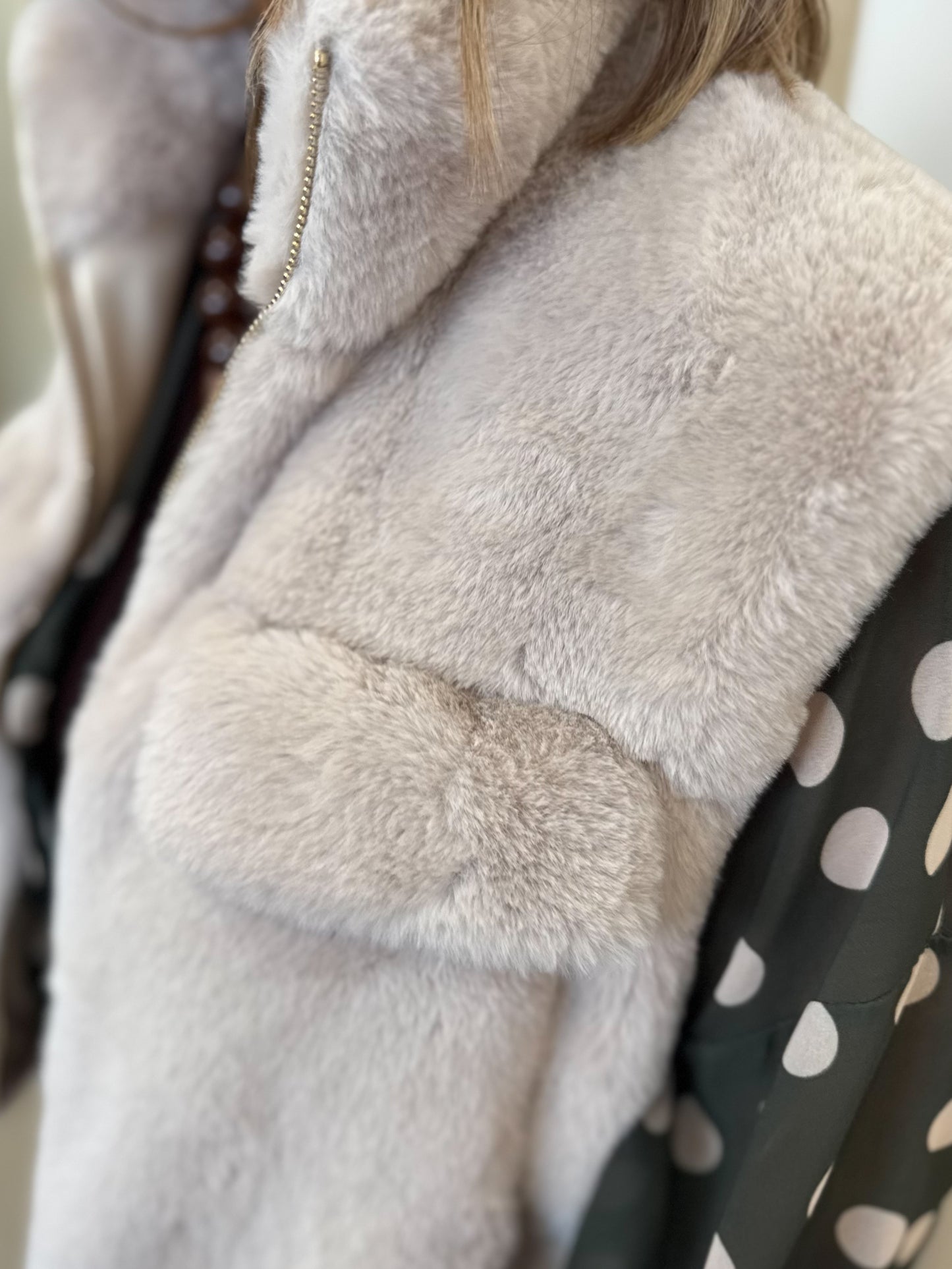 Gilet effet fourrure Astrid beige