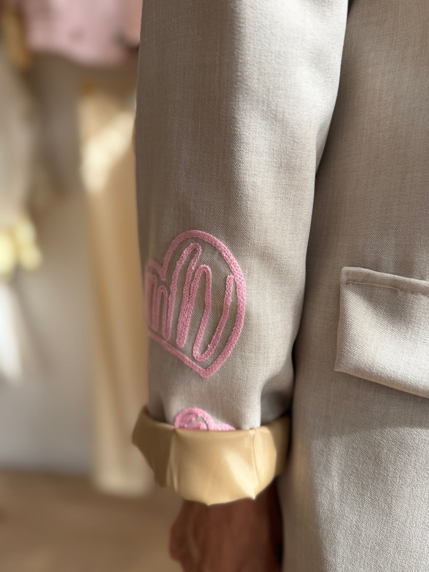 Blazer Joana beige cœur brodé